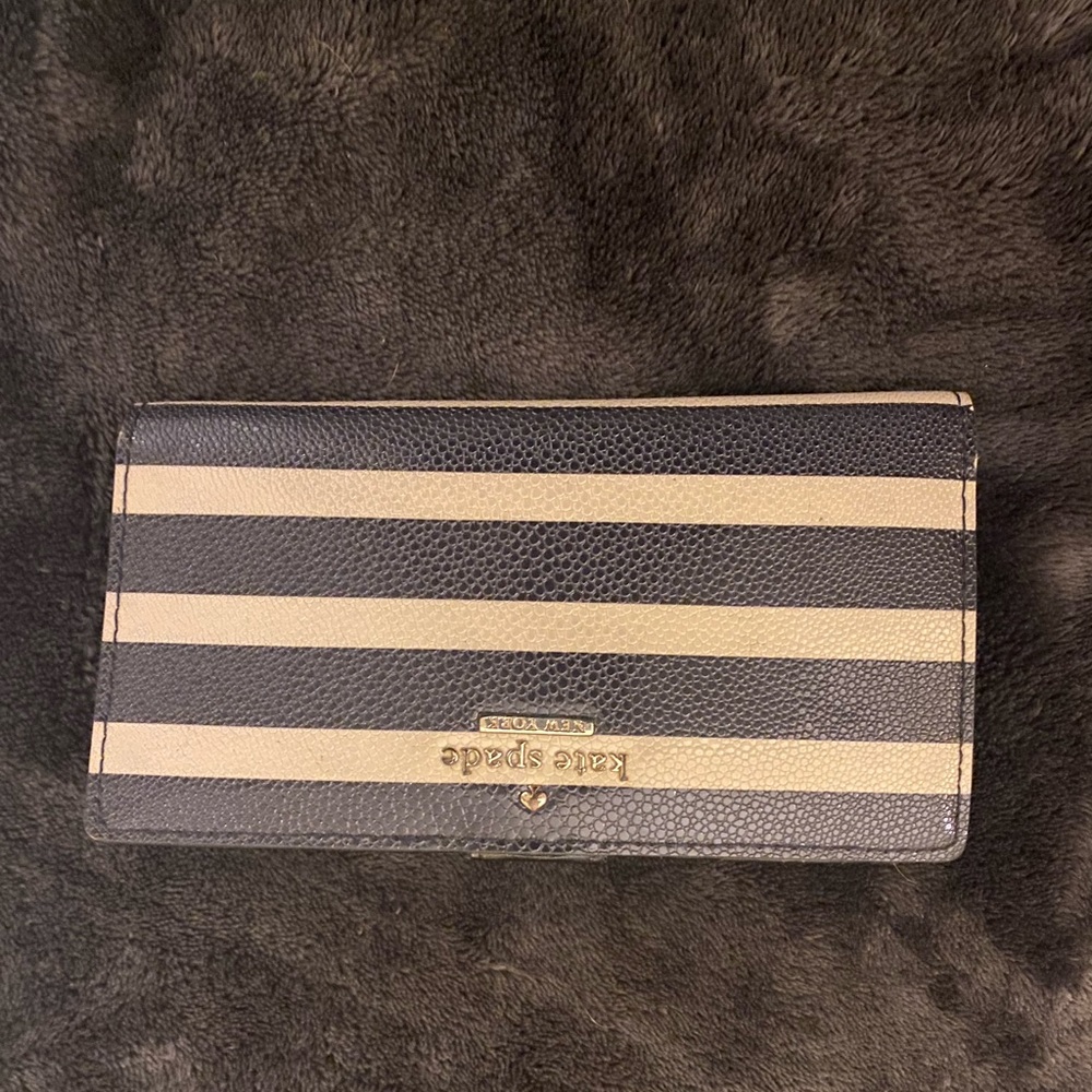 Kate Spade slim bifold wallet